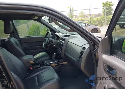 2011 Ford Escape Limited z USA, uszkodzony, nr VIN 1FMCU9EG4BKA49099